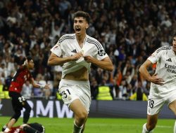 Liga Spanyol: Madrid Menang Dramatis, Tunda Pesta Juara Barcelona